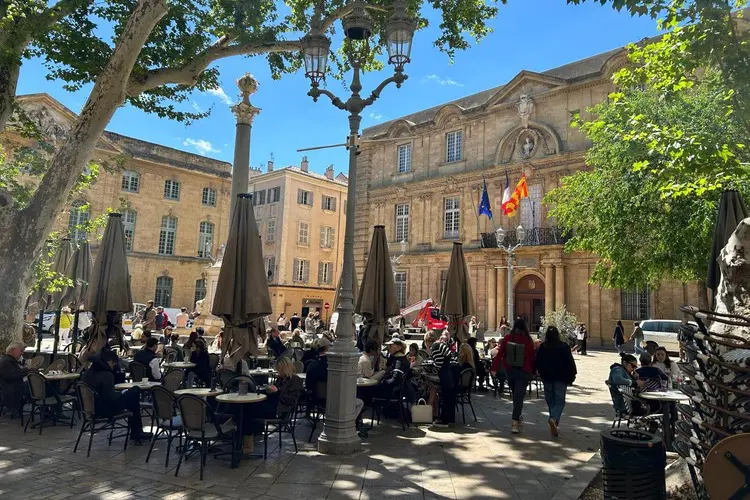 Centro de Aix-en-Provence, a principal cidade para fazer bate e volta de Marselha
