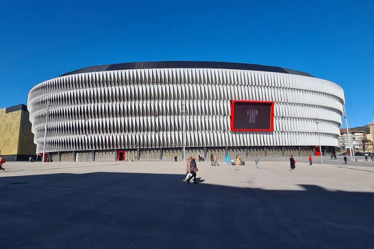 Fachada do Estádio San Mamés, em Bilbao