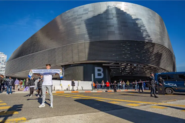 Fachada do Santiago Bernabéu