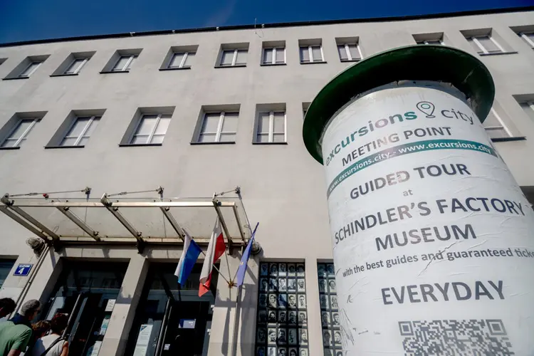 Entrada da Fábrica de Schindler, importante museu polonês na Cracóvia.