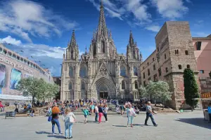 Fazer um city tour em Barcelona é uma ótima ideia para aproveitar a cidade de maneira eficiente