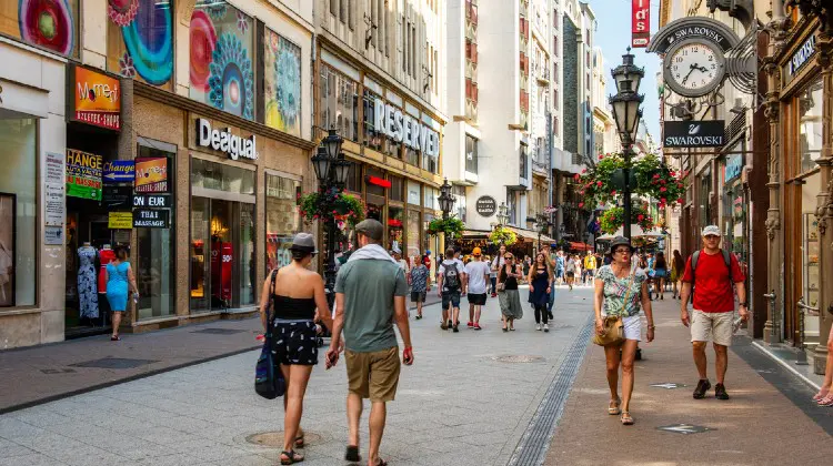 Saiba como economizar na Europa, tanto no planejamento quanto durante a viagem