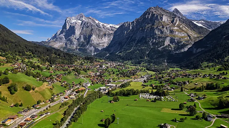 Grindelwald, Suíça, na primavera, boa época para visitar o país