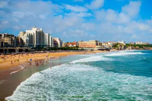 Há muito o que fazer em Biarritz, a começar pela Grande Plage, uma das atrações principais.