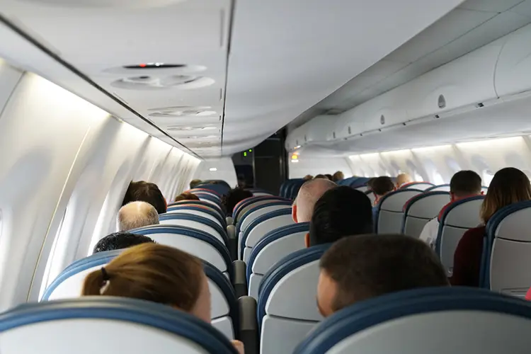 Interior de avião a caminho da Turquia