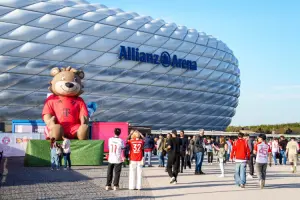 O Allianz Arena Munique Tour é ium dos passeios mais interessantes na Alemanha