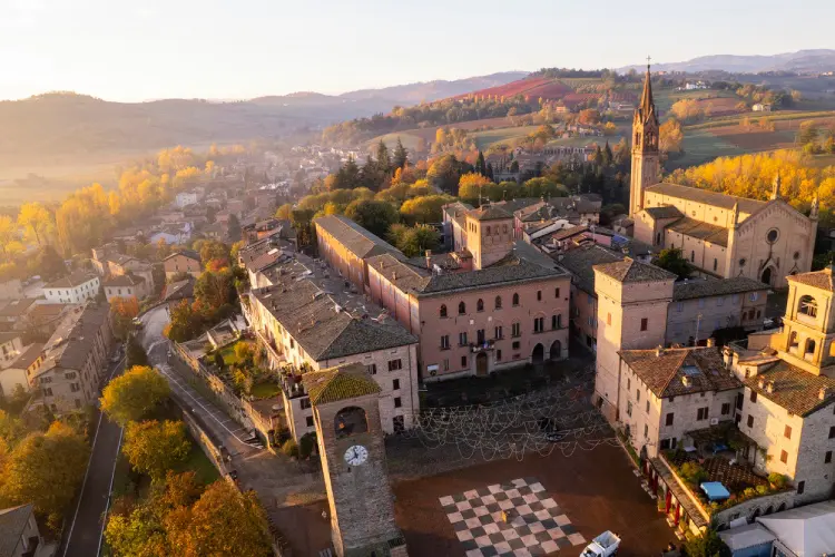 Vista aérea de Módena com a catedral em destaque