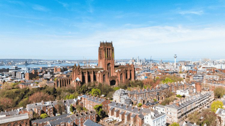 Liverpool uma das cidades perto de Londres para ir de trem