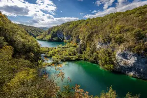 Os lagos Plitvice na Croácia são parada obrigatória na visita ao país