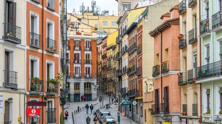 Centro de Madrid durante o dia.
