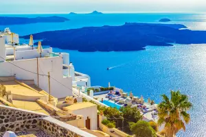 Escolher bem onde ficar em Santorini, faz toda a diferença para curtir o visual da ilha.