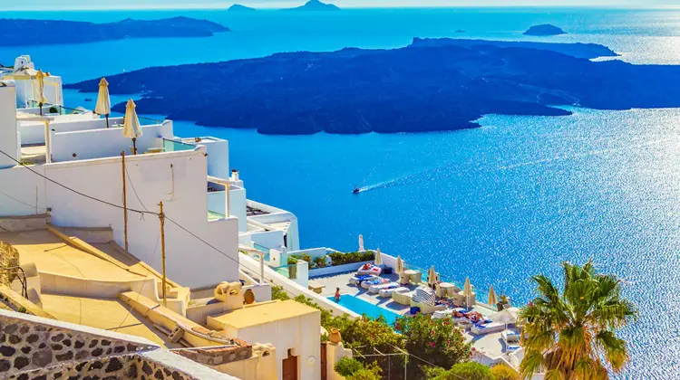 Escolher bem onde ficar em Santorini, faz toda a diferença para curtir o visual da ilha.