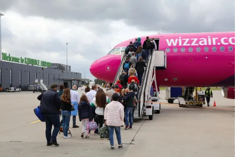 Avião da Wizz Air na Europa.