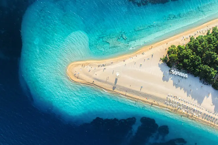 Zlatni Rat, ilha de Brac, na Croácia
