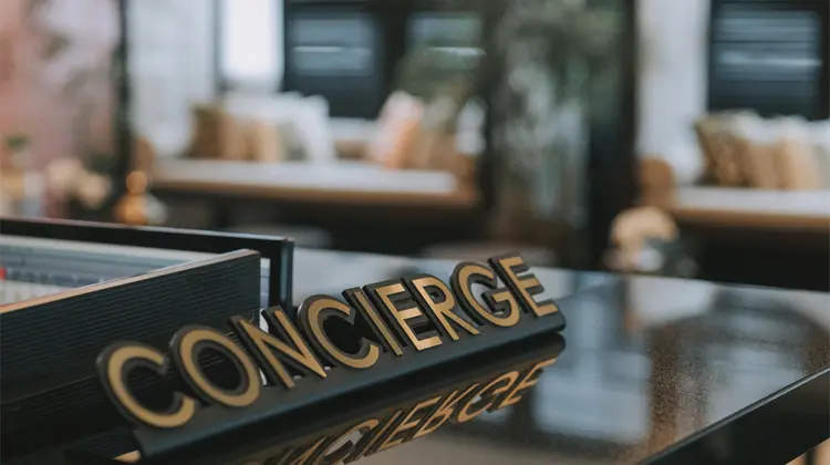 Balcão de concierge em hotel