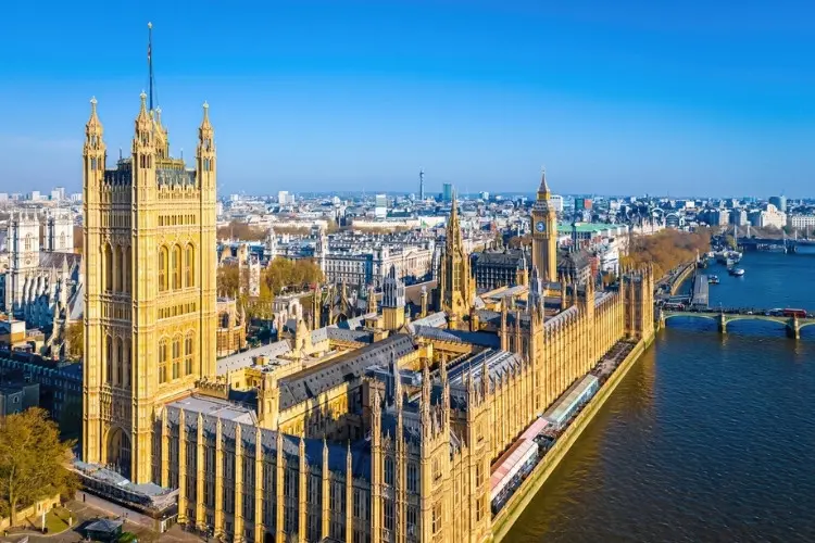Vista aérea do Palácio de Westminster, em Londres.