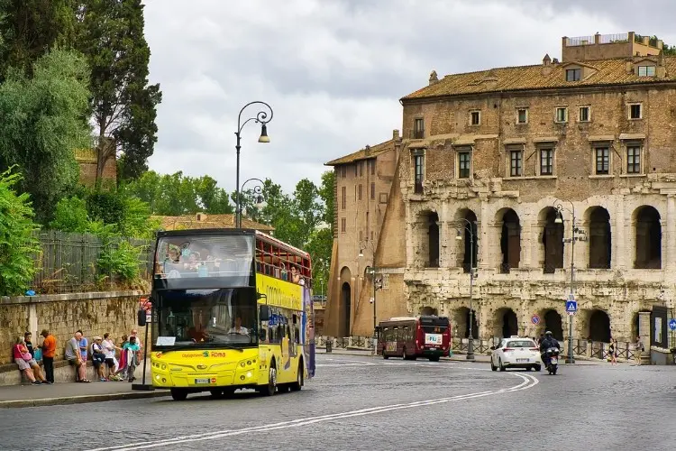 Roma Pass oferece o transporte público por toda a cidade.