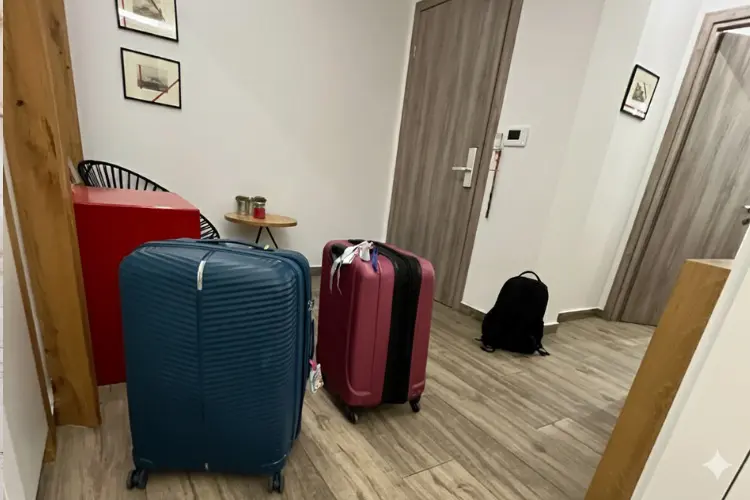 Malas prontas após check-out de hospedagem