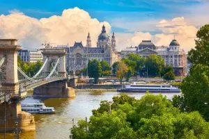Os mirantes podem entrar na sua lista sobre o que fazer em Budapeste.