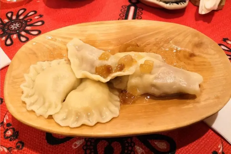 Pierogi é característico da gastronomia polonesa