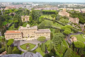 Os Jardins do Vaticano devem fazer parte do seu roteiro pelo país.