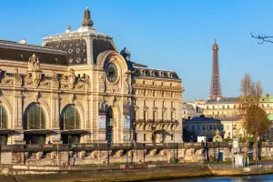 Museu d'Orsay em dia de sol