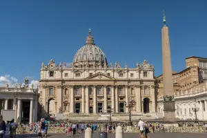 A Basílica de São Pedro é a principal atração do Vaticano.