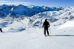 Pista para esquiar em Andorra, na estação de Granvalira