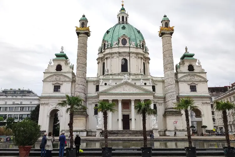 Karlskirche, igreja famosa austríaca.