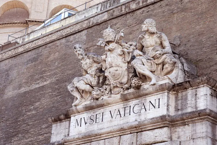 Entrada para a Capela Sistina somente através dos Museus do Vaticano.