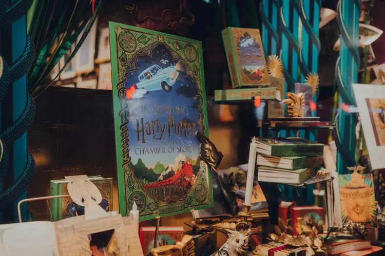 Exposição de objetos do Harry Potter na Warner Bros em Londres