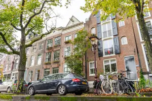 Aluguel de carro em Amsterdam compensa se vai visitar outras cidades no roteiro.