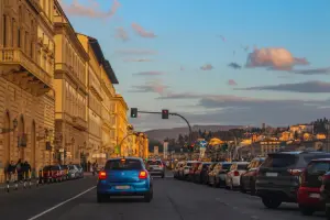 Aluguel de carro em Florença precisa da PID.