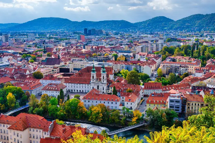 Vista área de Graz, na Áustria.