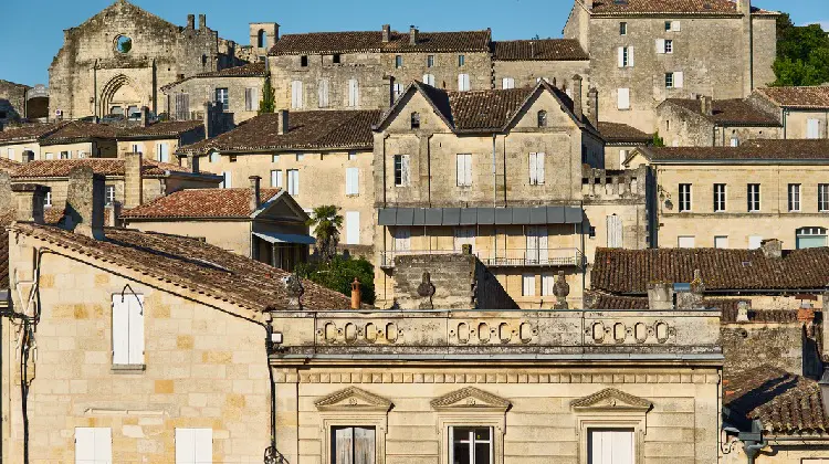 Cidade perfeita para um bate e volta de Bordeaux