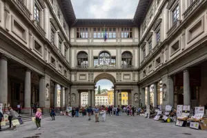 Entrada da Galeria uffizi em Florença