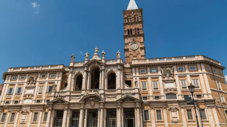 Ingresso para Basílica de Santa Maria Maggiore em Roma.