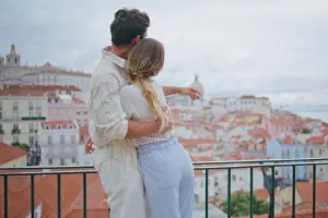 Lisboa ou Porto para viajar em Portugal.